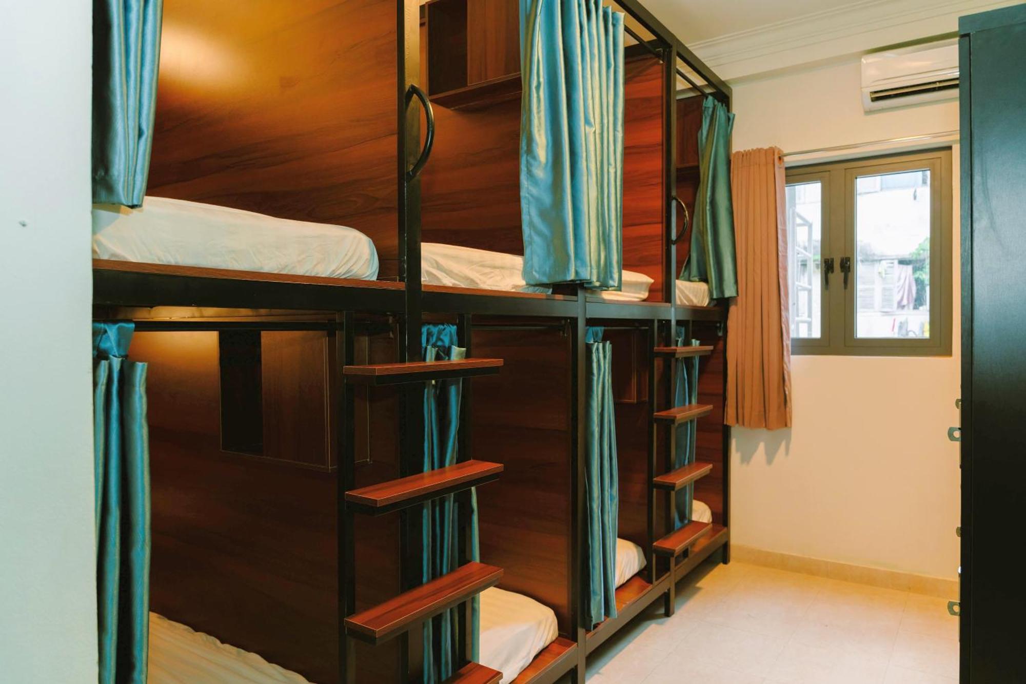 Bed 8-Bed Mixed Dormitory Room